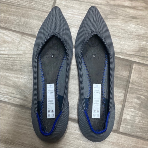 Rothy’s Cloud Grey Birdseye Points - Picture 6 of 7